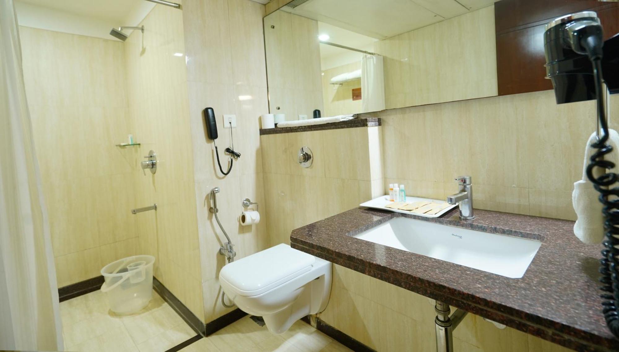 Hotel Mayura Raipur  ภายนอก รูปภาพ